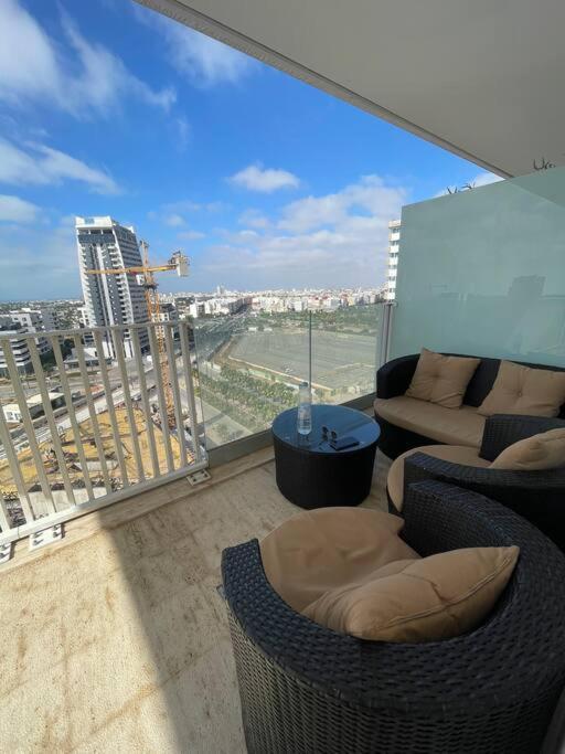 Superbe Securise Avec Un Balcon Apartamento