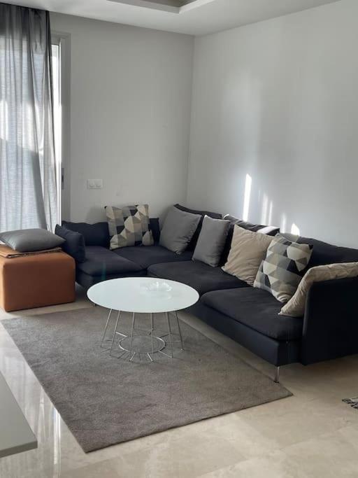 Superbe Securise Avec Un Balcon Apartamento *